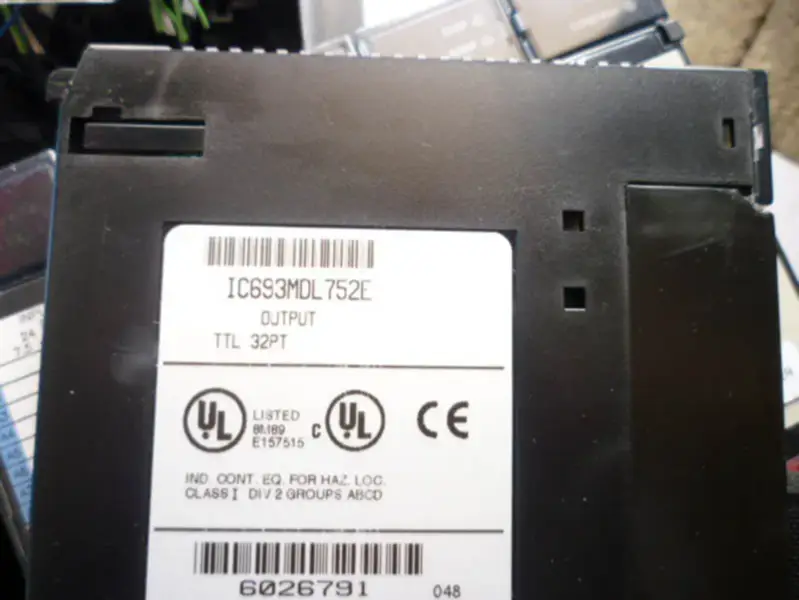 GE Fanuc PLC 90-30-serien IC693MDL752E