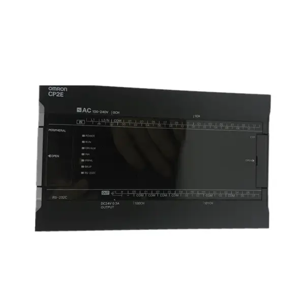 Industriell automatisering Omron CP2E-E40DR-A CPU 24 innganger 16 utganger PLC rask levering