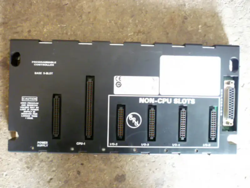 GE Fanuc PLC 90-30 series IC693CHS397M