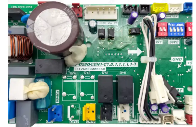 Midea sentralt klimaanlegg MDV-D28Q4/DN1-C1.D.1.1.1.1.1.1-1 Kontrollpanel 17126000000668