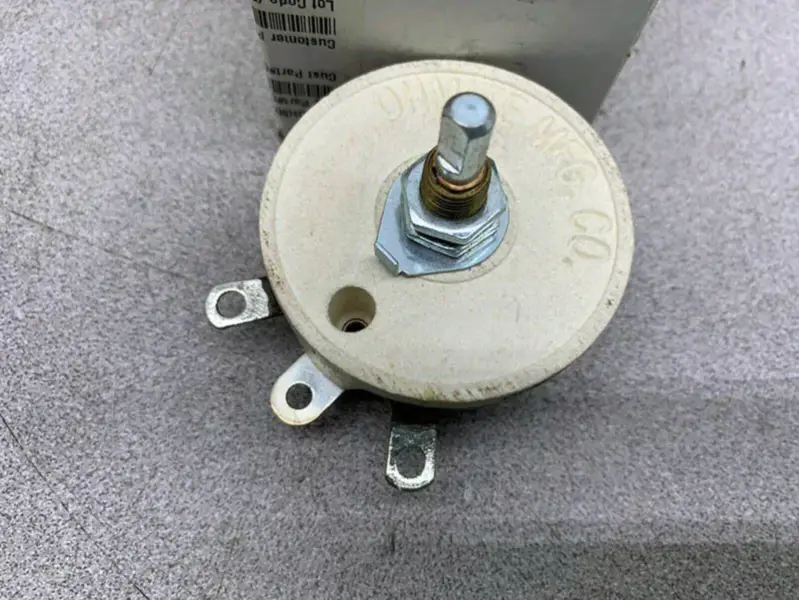 Ohmite RJS1K0E Resistor