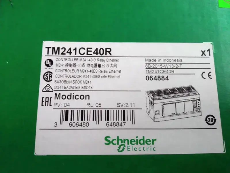 SCHNEIDER TM241CE40R logic controller