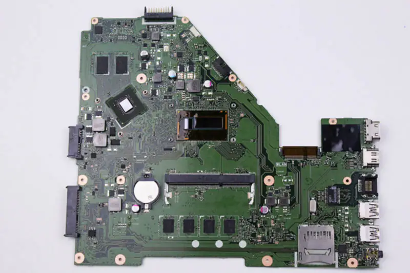 Asus 60NB04T0-MB8500 ATX-hovedkort