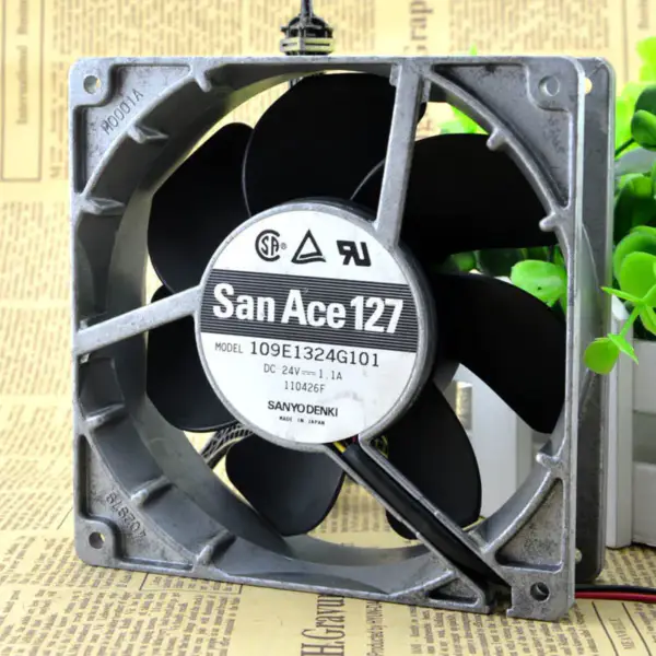 Sanyo 109E1324G101 DC锛?4V 1,1A 3-tråds 12,7CM vifte