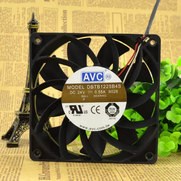 AVC DBTB1225B4S 12CM 12025 24V 0,55A 3-leder vifte
