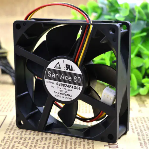 Sanyo 9S0824F4D04 8025 24V 0.07A 3-wire 8CM fan