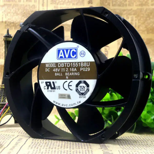 AVC DBTD1551B8U 48V 2,16A 4-tråds pwm-vifte