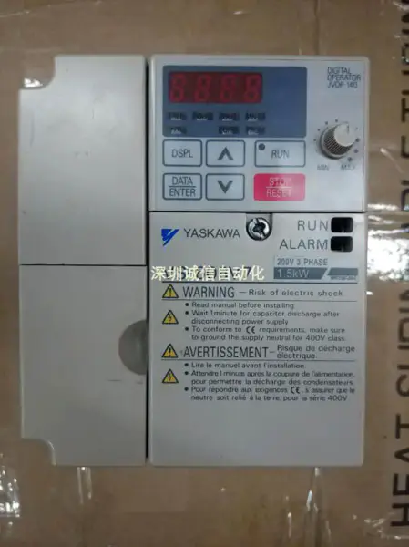 YASKAWA CIMR-V7AT21P5 1.5KW/220V