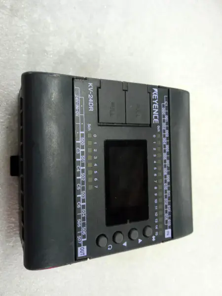 keyence KV-24AR Logic Controller