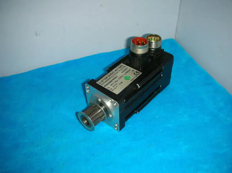 TILPASSEDE SERVOMOTORER S320A060R001