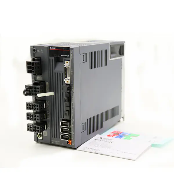 Mitsubishi MR-J4W3-444B ac servoforsterker Japan utenbordsmotor