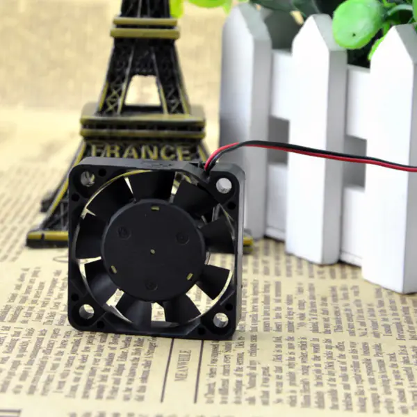 1606KL-04W-B69 new Minebea 4015 12V 0.15A 4CM cooling fan