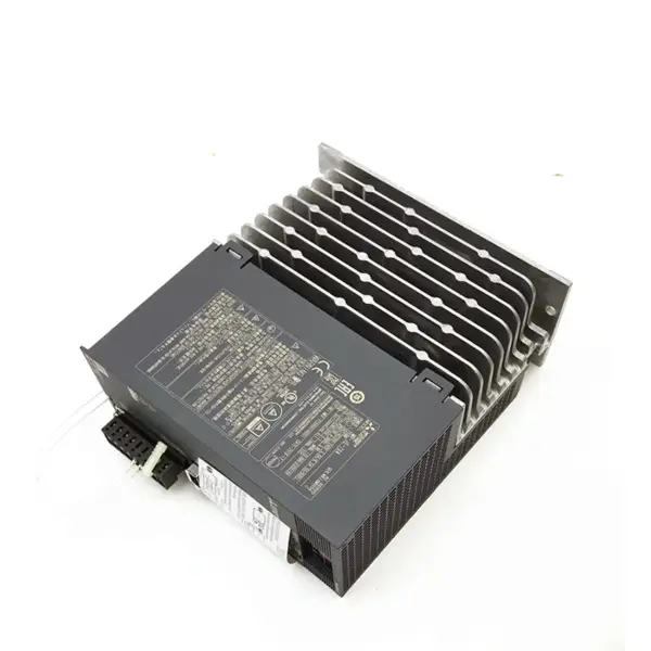 Mitsubishi MR-JE MR-JE-70-A Servodriver MR-JE-70 MR-JR-A MR-JE-70A