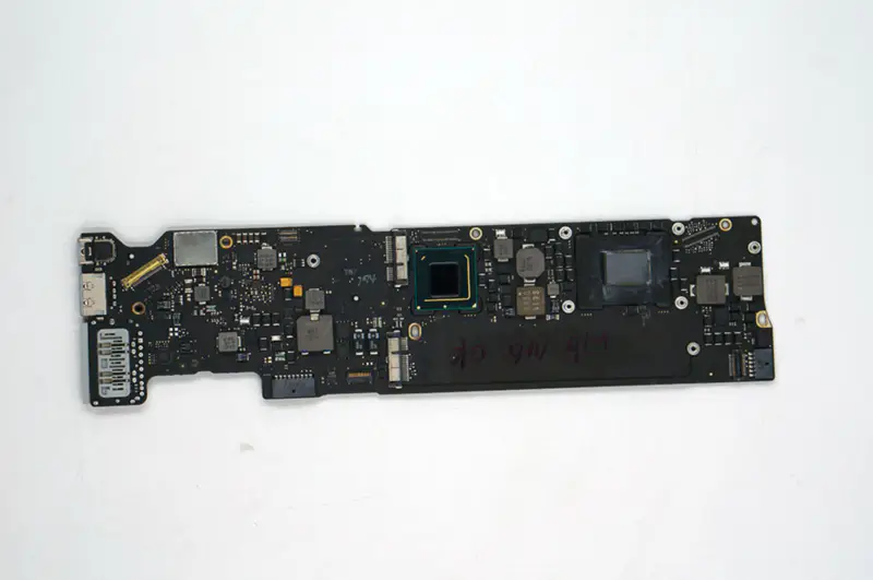 MacBook Air (13-inch Mid 2011) A1369 EMC2469 i5 G2 1.7Ghz 820-3023-A Motherboard