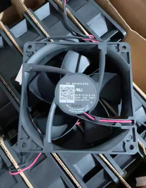 DELTA AFB1212LE-02 12 V 0,24 A, 2 ledninger Kjølevifte