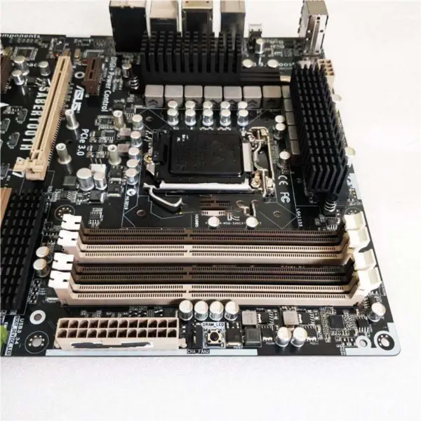 Tuf Sabertooth Z77 For Asus Atx Hovedkort Z77 Lga 1155 Støtter Core I7/i5/i3 Fast Shi