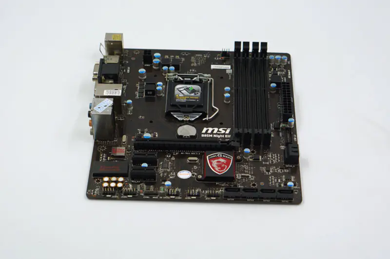 MSI B85M Night ELF hovedkort LGA 1150 / 6 GB M-ATX