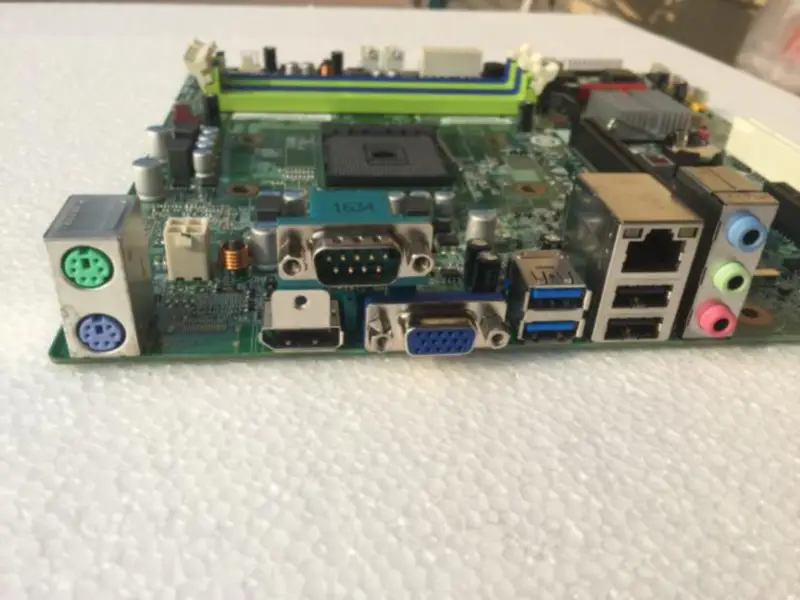 Lenovo M79 A78M D3F3-LM2 V:1.0 hovedkort for stasjonære datamaskiner