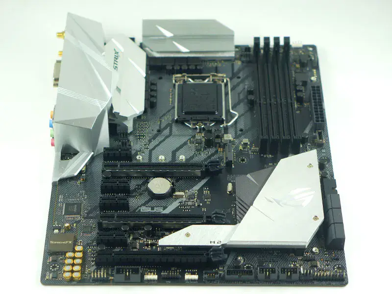 Asus STRIX Z370-E GAMING hovedkort 7PCIE LGA1151 DDR4