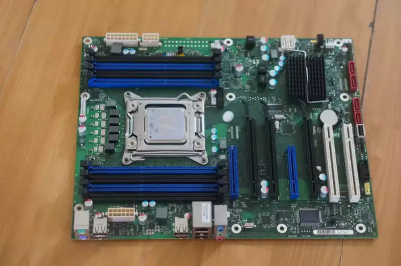 Fujitsu D3128-A15 GS1 W26361-W2642-X-06 Motherboard