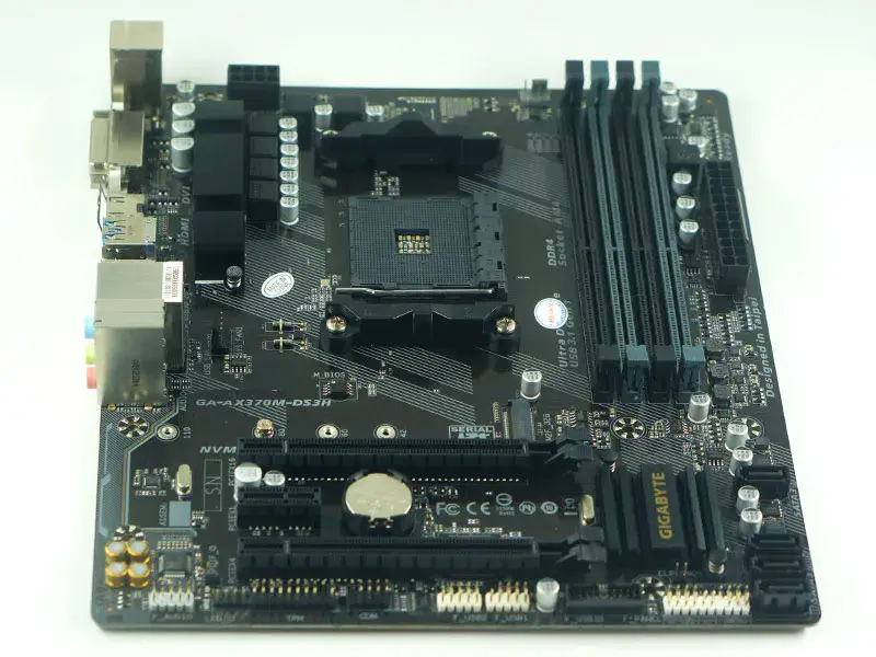 GIGABYTE GA-AX370M-DS3H hovedkort