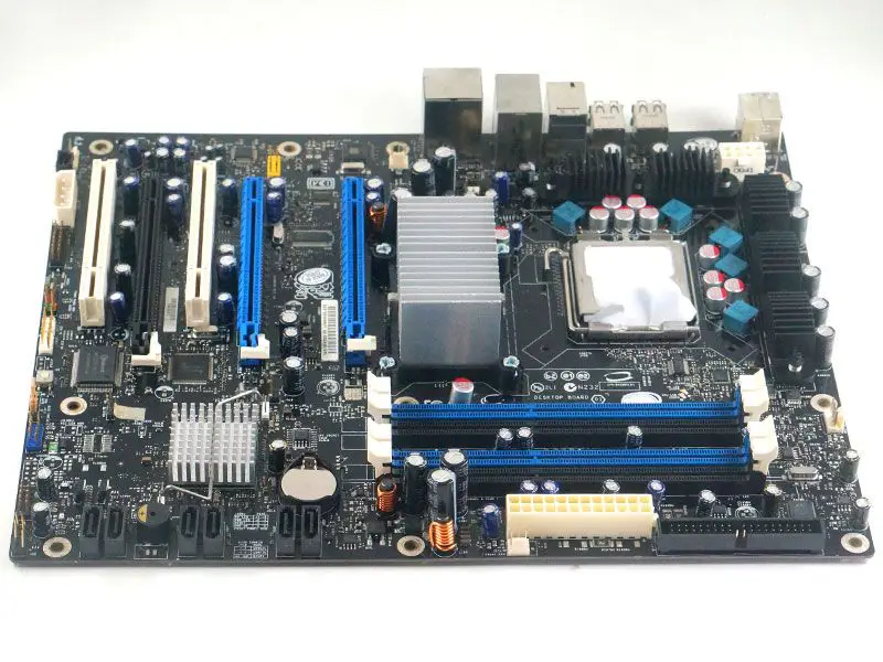 Intel DX38BT motherboard