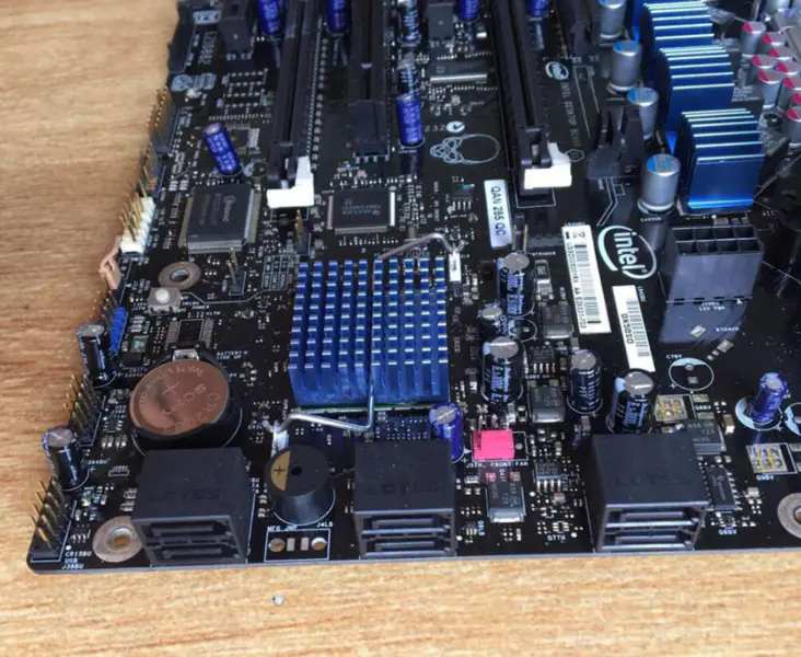Intel DX58SO motherboard