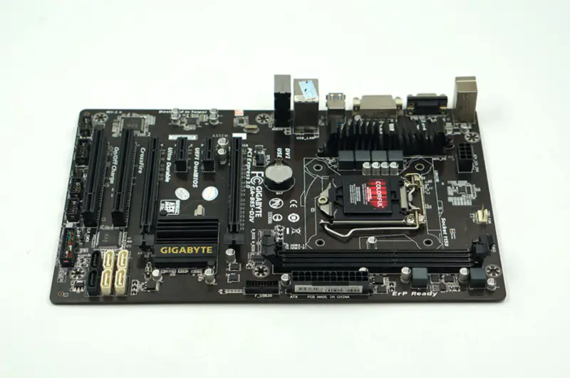 Gigabyte GA-B85-D3V B85-D3V B85 LGA 1150 ATX-hovedkort