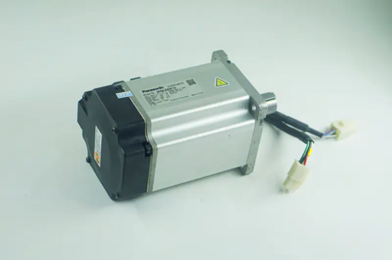 Servomotor 143-a30-b 1500w støvsugermotor MHMJ082P1S MHMJ082P1S