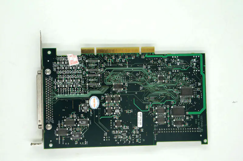 NI PCI-6032E høyoppløselig multifunksjons-I/O-kort DAQ-kort brukt vare