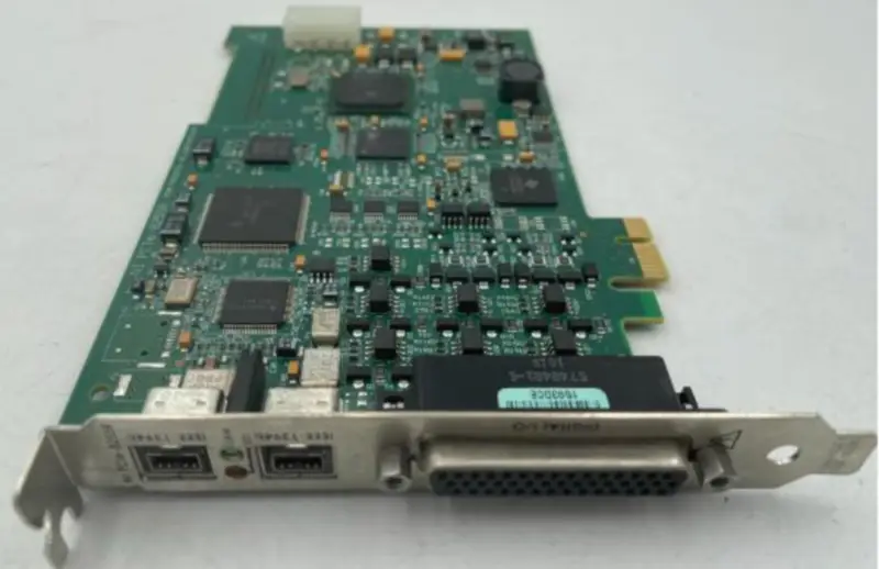 NI PCIe-8255R DAQ-kort med 1394B-grensesnitt