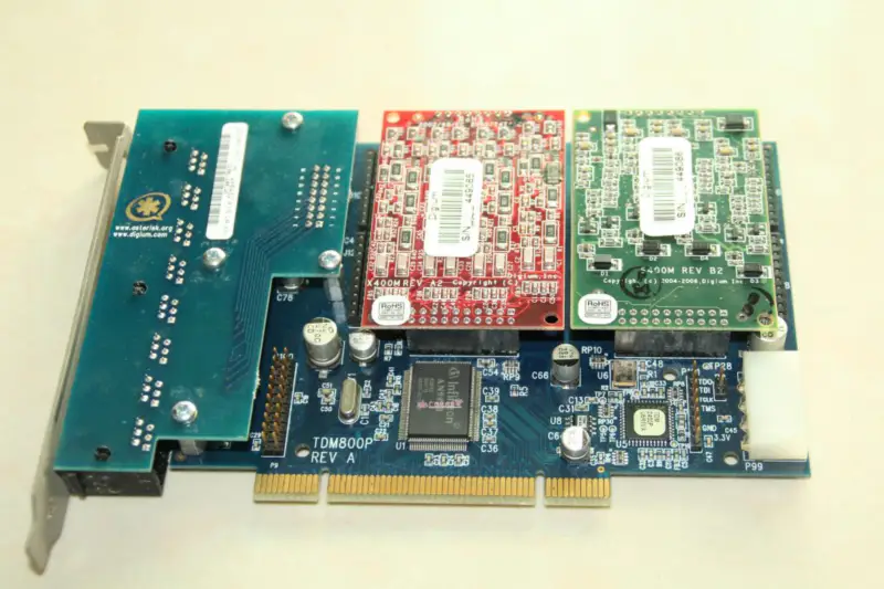 Asterisk TDM800 FXO+FXS port Analogt talekort med 2 x fire moduler