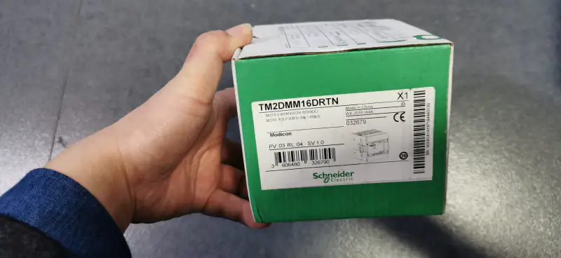 Schneider TM2DMM16DRTN PLC Module
