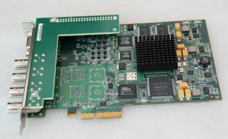 MATROX V10 Y7231-03 VI07IAOA/F* PCIE DAQ Card