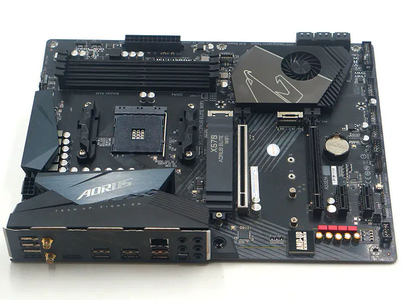 Gigabyte X570 AORUS ELITE WIFI-hovedkort