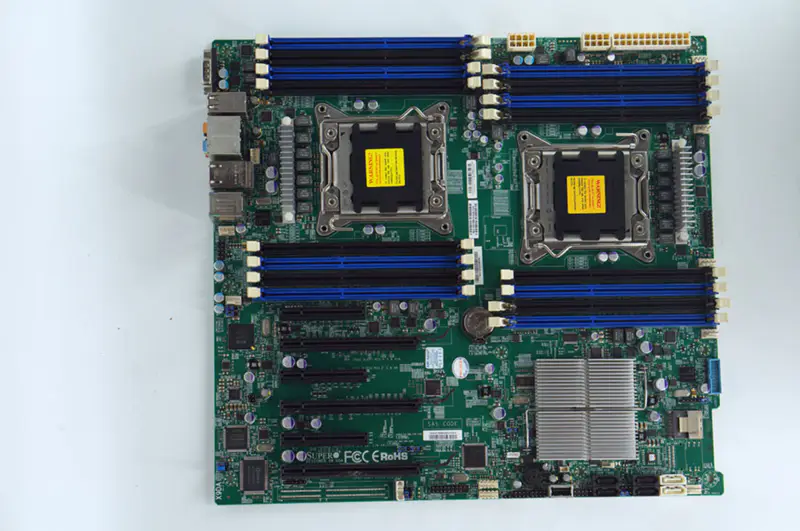 Supermicro X9DAI-hovedkort