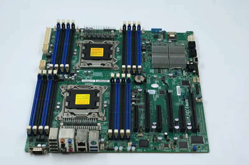 Supermicro X9DAI-hovedkort