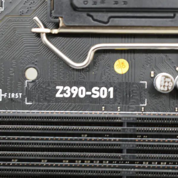 MSI Z390-S01 Hovedkort 1151/DDR4/Z390 ATX