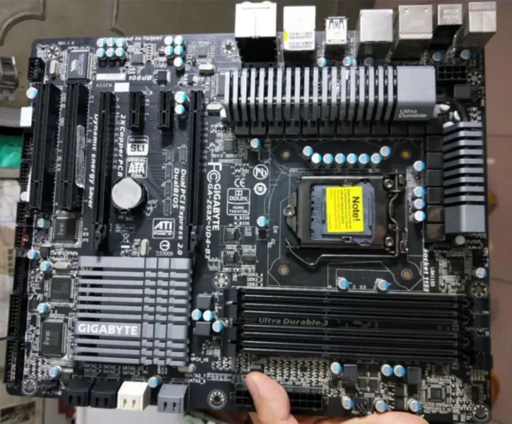 Gigabyte GA-Z68XP-UD4-B3 Hovedkort Z68XP-UD4 Z68 LGA 1155 i3 i5 i7 DDR3 32G SATA3 USB3.0 ATX