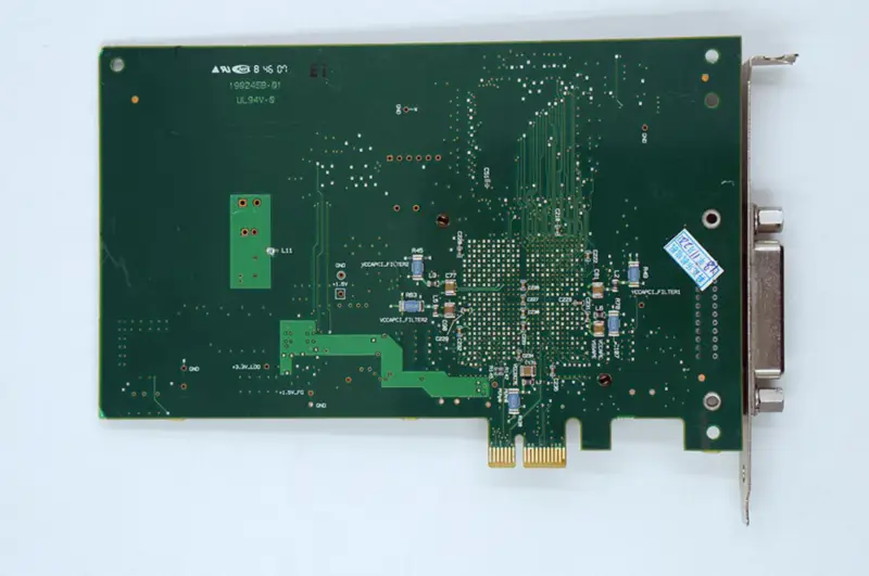 NI PCIe-GPIB-kort for anskaffelse av kort